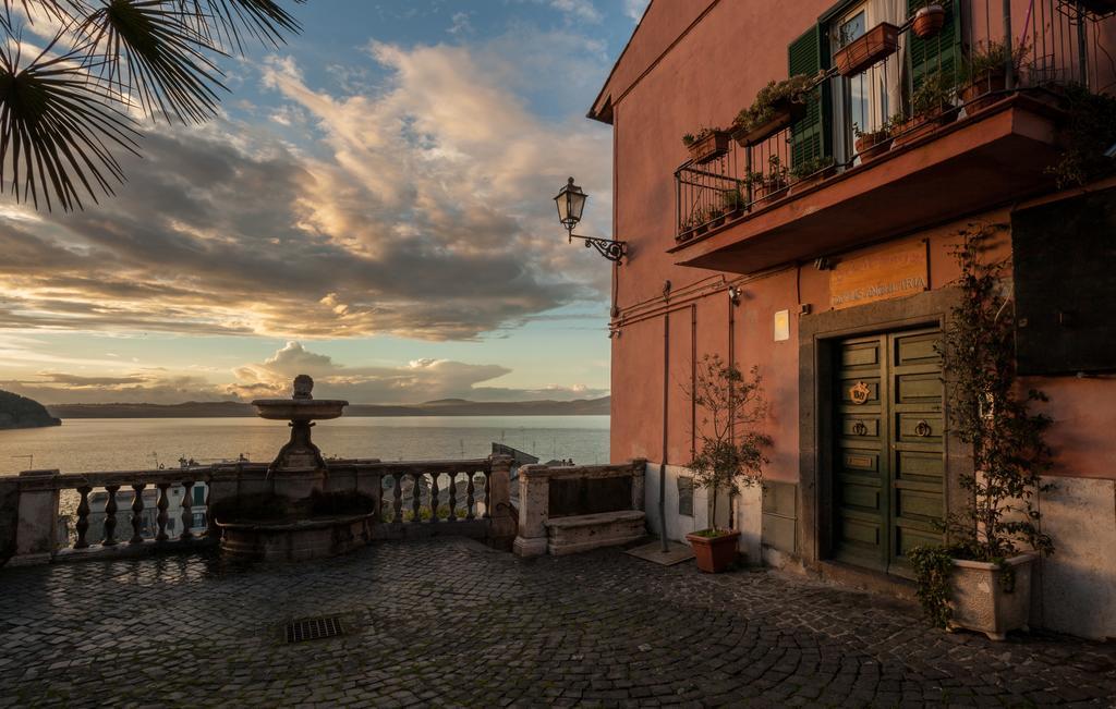 Domus Angularia Hotel Anguillara Sabazia Exterior foto